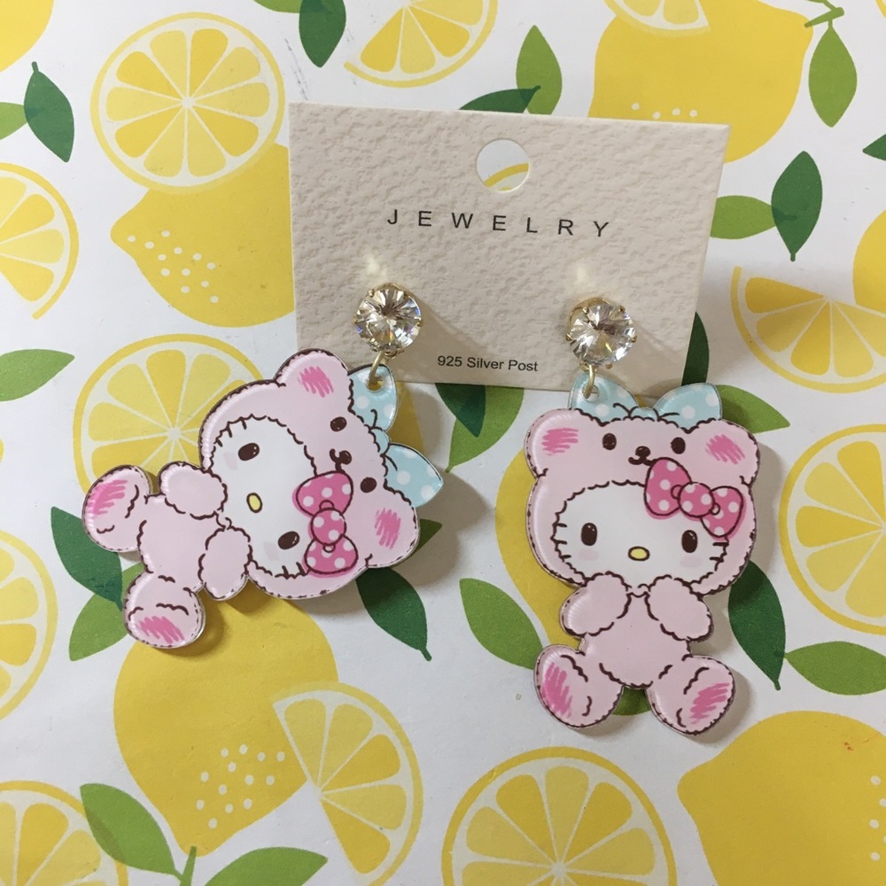 🍊NWT Sanrio Hello Kitty Pink Teddy CZ Earrings - Picture 7 of 10